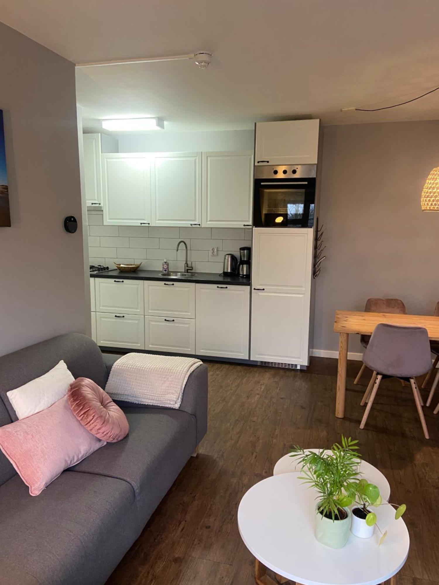 Heerlijk Appartement Op Texel Vlakbij Bos En Zee. De Koog  Luaran gambar